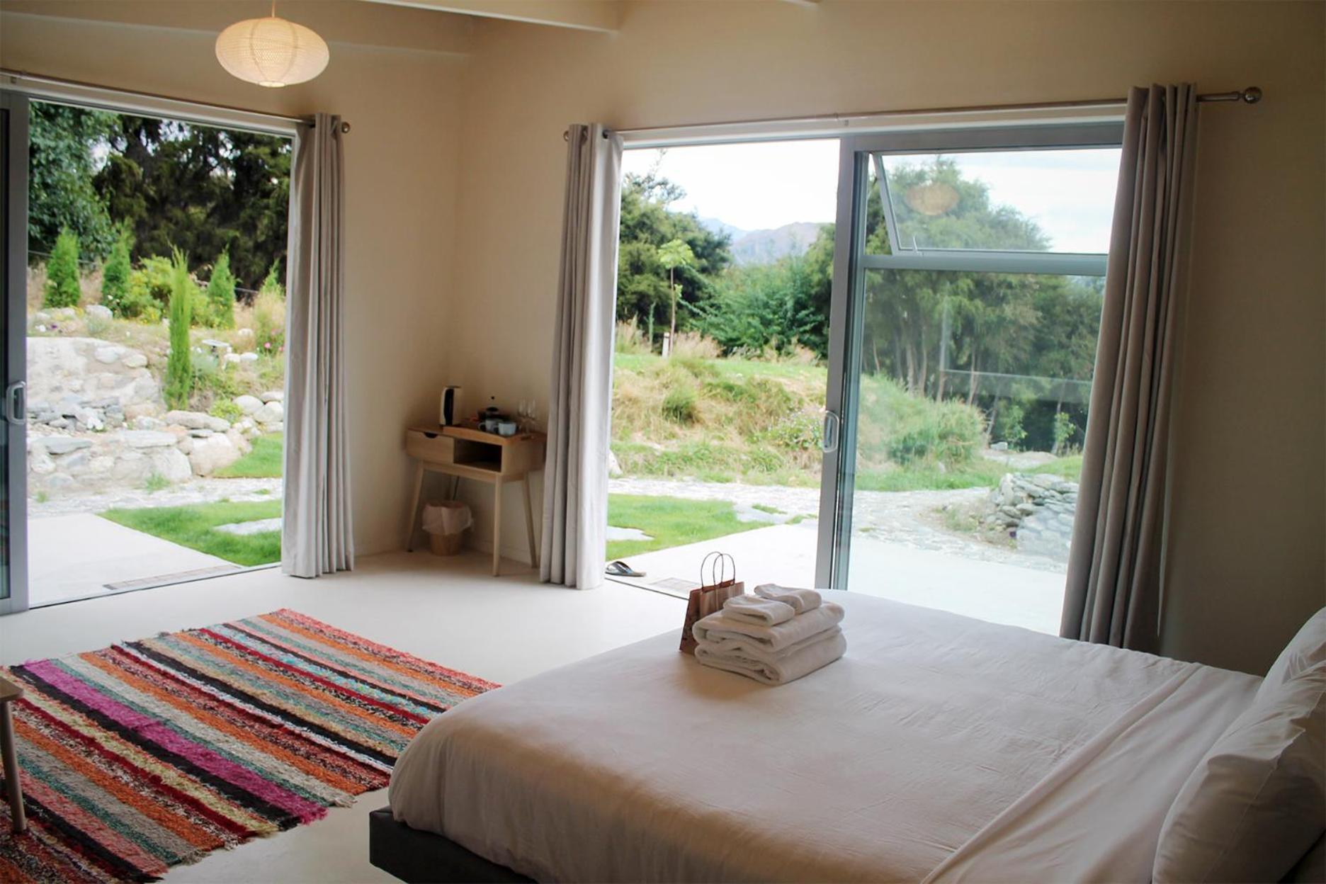 The Hidden Spring Hotel Wanaka Exterior photo