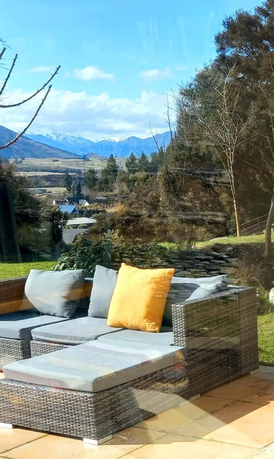 The Hidden Spring Hotel Wanaka Exterior photo