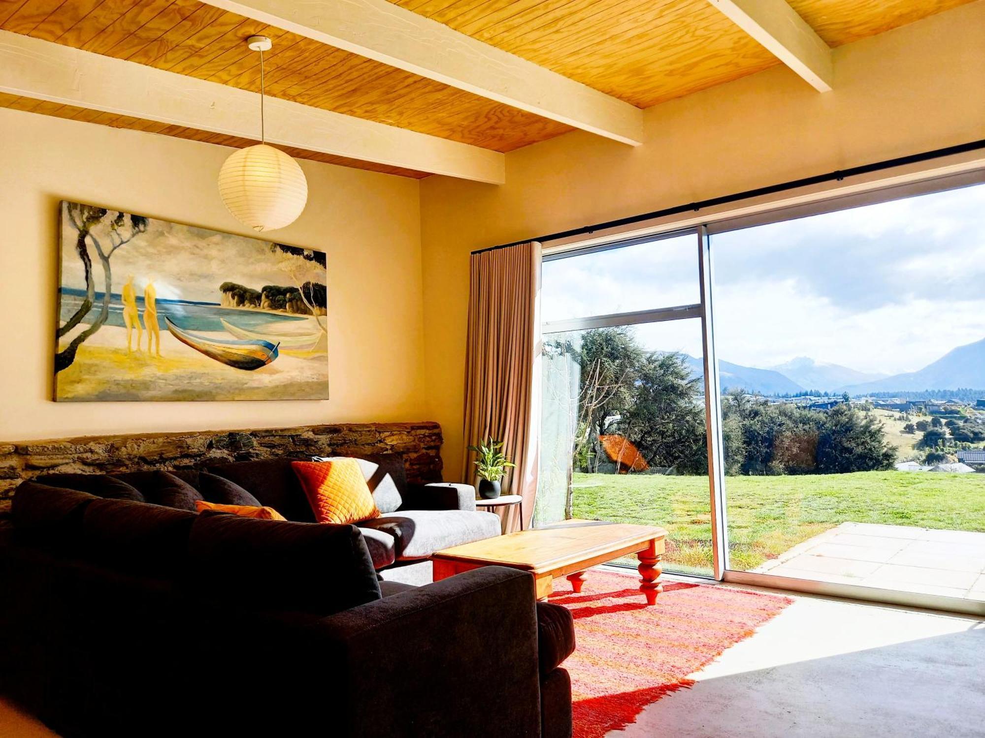 The Hidden Spring Hotel Wanaka Exterior photo