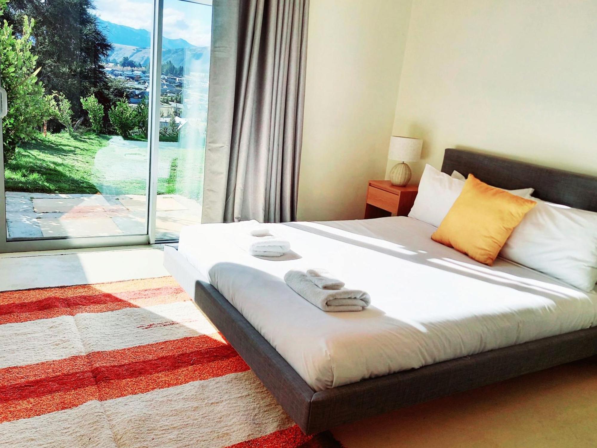 The Hidden Spring Hotel Wanaka Exterior photo